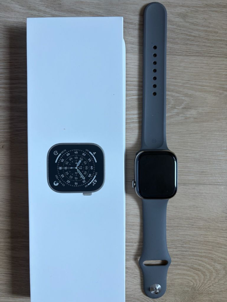 애플워치 11 셀룰러 42mm 내추럴 티타늄+스톤그레이 스포츠 이미지