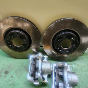 그랜져IG앞 브레이크 디스크&캘리퍼 세트 이미지