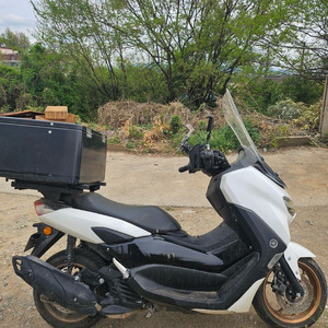 nmax 125 24년식 2.4만키로 이미지