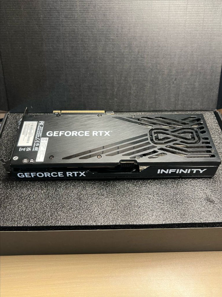 PALIT RTX 5070 INFINITY 12GB 이엠텍 이미지