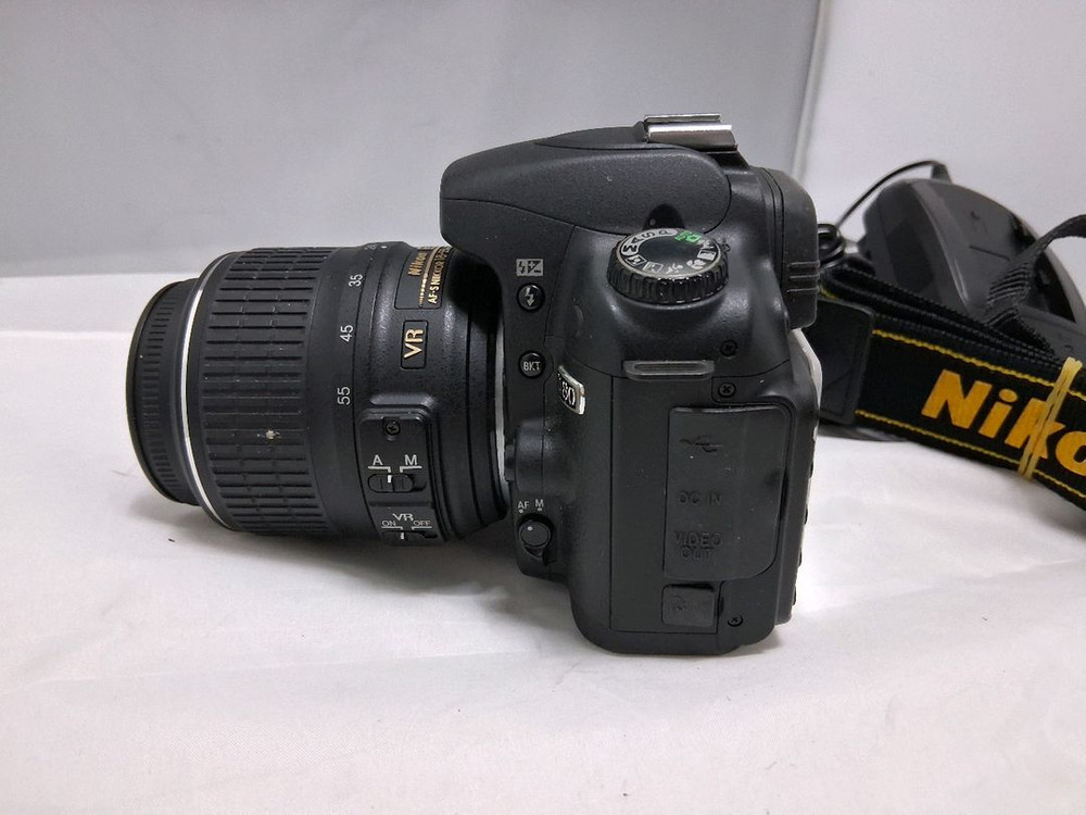 니콘 D 80 18-55 VR 렌즈 부착입니다 이미지