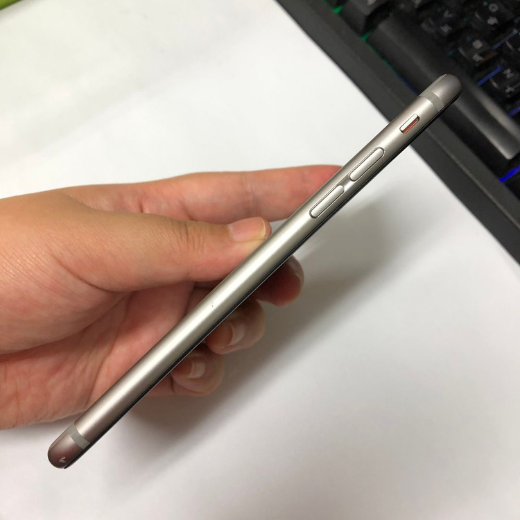 아이폰6S 64GB 스그 중고폰 배터리100% 인스타 레트로감성 카메라폰 사진폰 089200 이미지