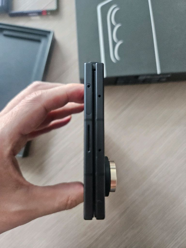 자급제 갤럭시 z폴드 7. 512기가 이미지