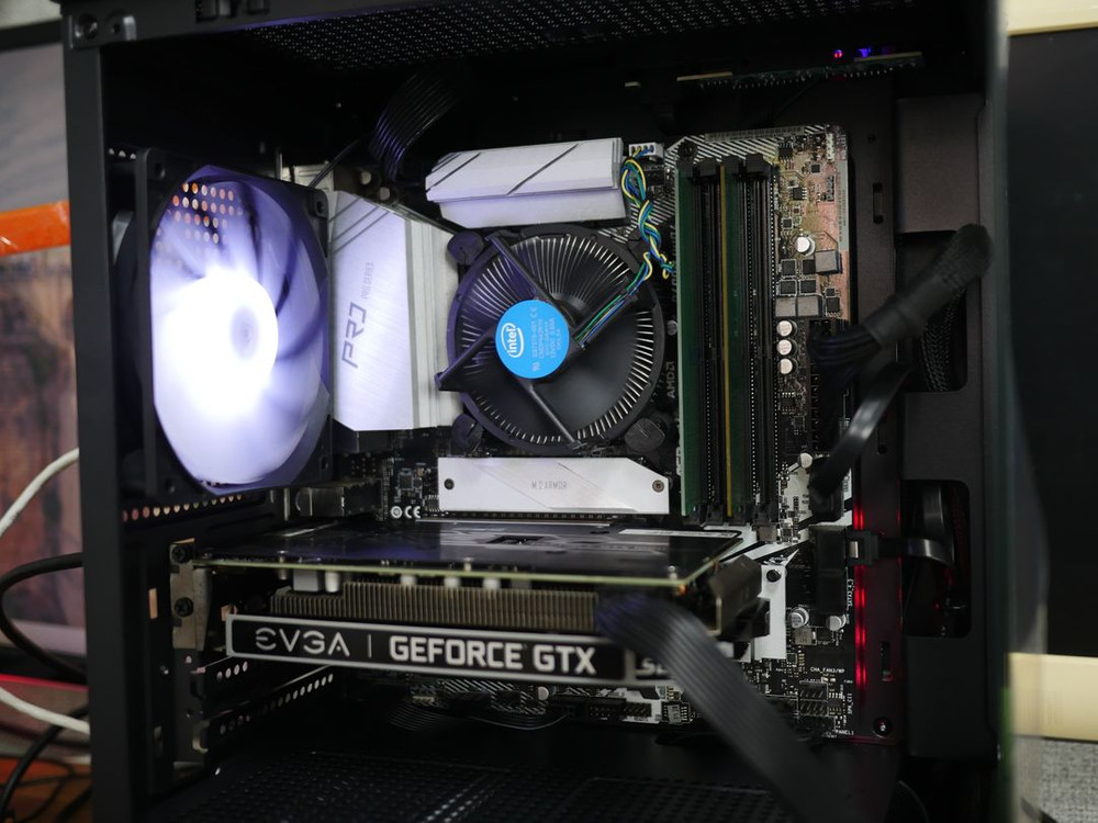 게임용 컴퓨터 게이밍 PC 본체 i5-10600 16GB램 GTX1660s SSD500GB 이미지