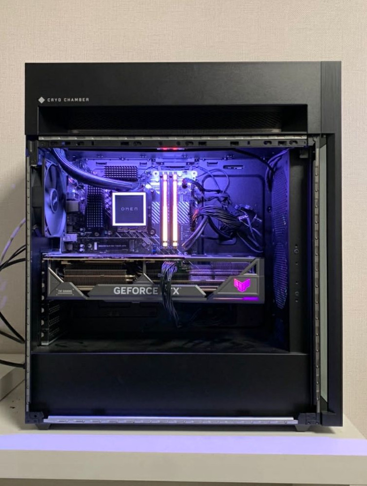 7950x3d rtx 4080 super 게이밍 컴퓨터 본체 이미지