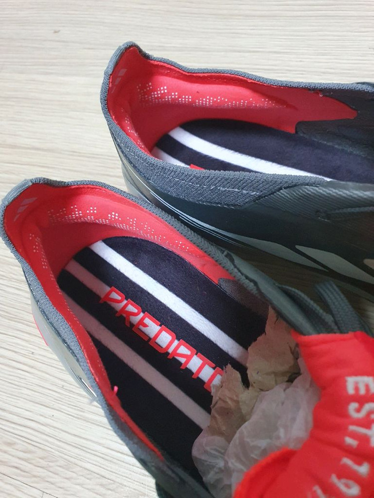 아디다스 프레데터 엘리트 폴드오버 텅 축구화 285 이미지
