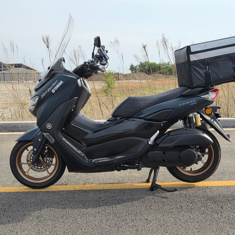 최저가 ) 23년식 NMAX155 좋은튜닝 저렴하게 판매합니다. 이미지