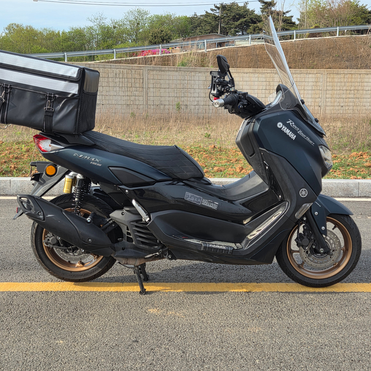 최저가 ) 23년식 NMAX155 좋은튜닝 저렴하게 판매합니다. 이미지