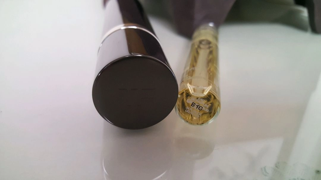 [정품, 미사용] 톰포드 향수 오드우드 50ml & 10ml 이미지