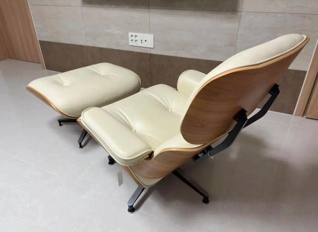 허먼밀러 임스 라운지체어 오토만 스탠다드 이미지