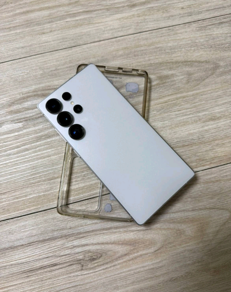 갤럭시 S25울트라 512G 화이트 판매합니다. 이미지