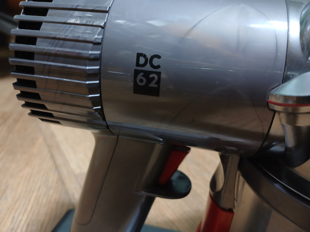 dyson DC62 무선청소기 본체와 배터리 부품용 배터리 짱짱 이미지