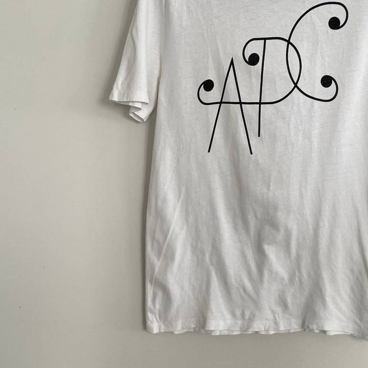 아페쎄 공용m 오버핏 로고 화이트 반팔 티셔츠 이미지