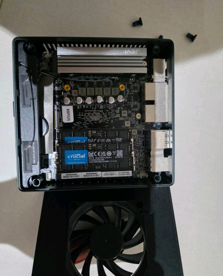 GMKTEC K8 PLUS 미니 PC 라이젠 7 8845HS 이미지