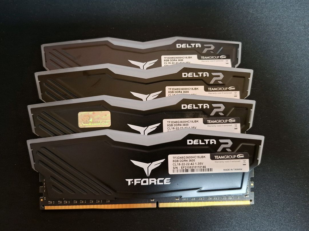 컴퓨터 팀그룹 티포스 메모리 DDR4 3600 32GB(8GB 4개) 이미지