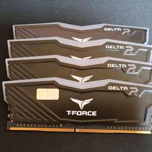 컴퓨터 팀그룹 티포스 메모리 DDR4 3600 32GB(8GB 4개) 이미지