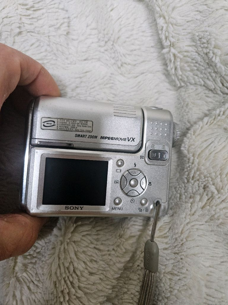 소니 사이버샷 DSC-F88 레트로 디카 빈티지 카메라 이미지