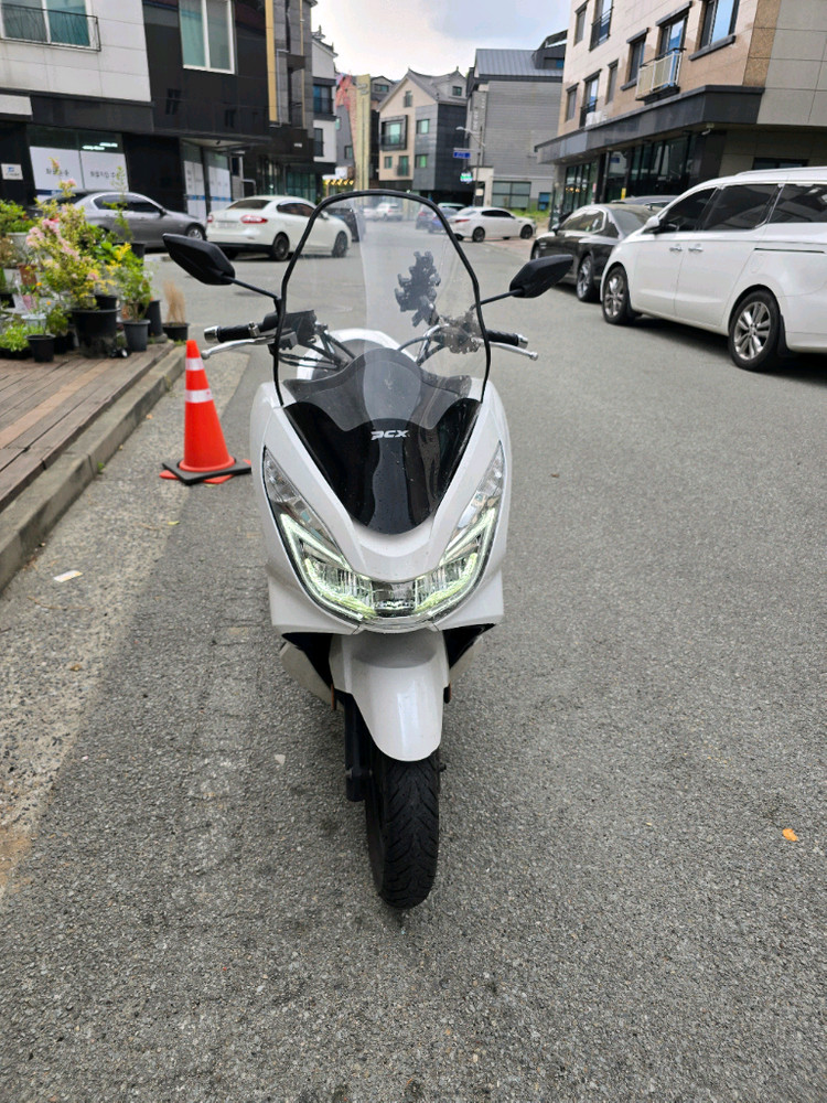 17년 pcx 125 5만9천km 중고오토바이스쿠터부산울산김해양산창원대구서울대전광주 이미지