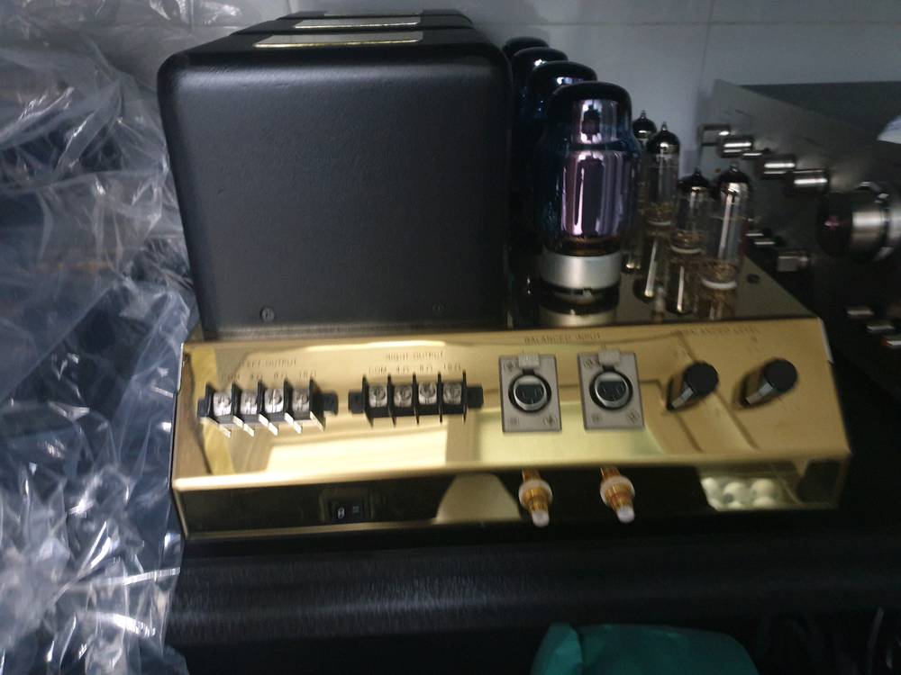 매킨토시 275 진공관앰프 이미지