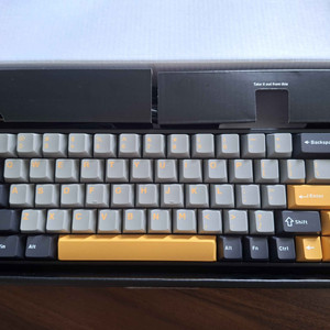 AULA WIN68 MAX 래피드트리거 자석축 키보드 팝니다 이미지