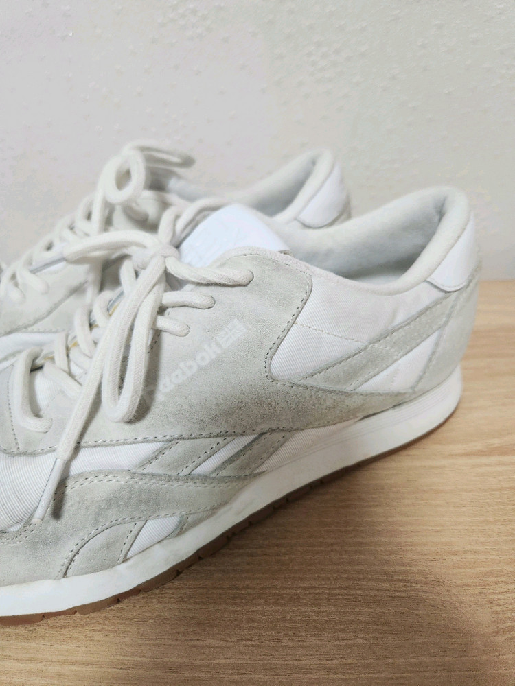 메종키츠네 리복클래식 콜라보 운동화( 275) 이미지