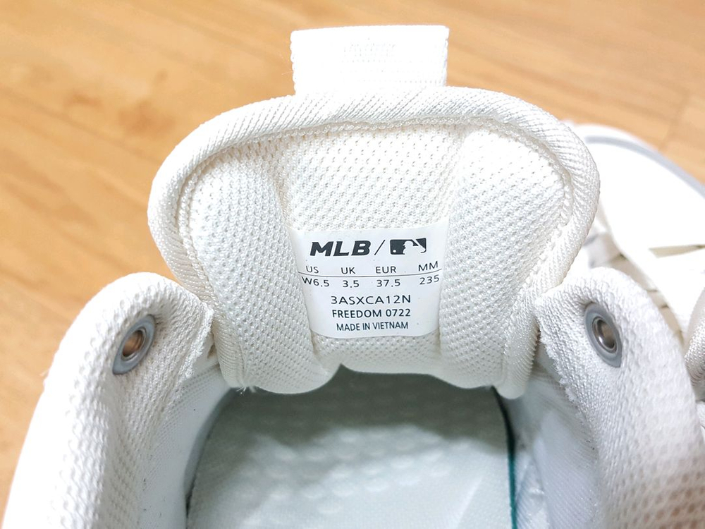 MLB 청키 라이너 NY 3ASXCA12N/경량 가죽 운동화 230-볼날씬235 거의새것 이미지