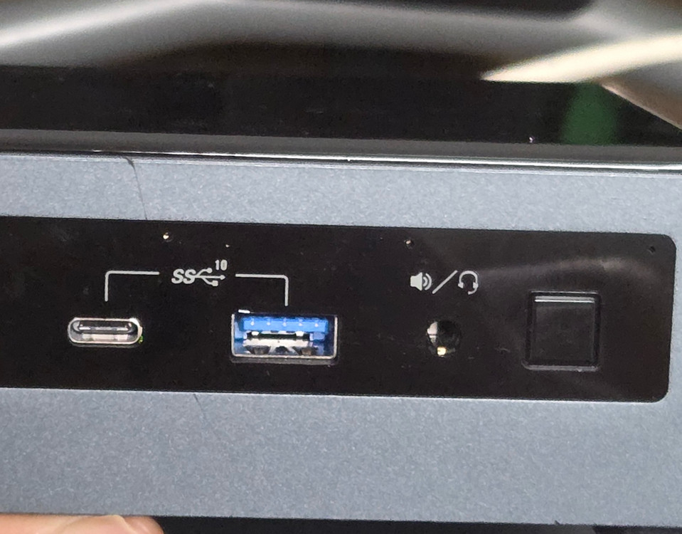 인텔 NUC 미니PC i7 10세대 이미지