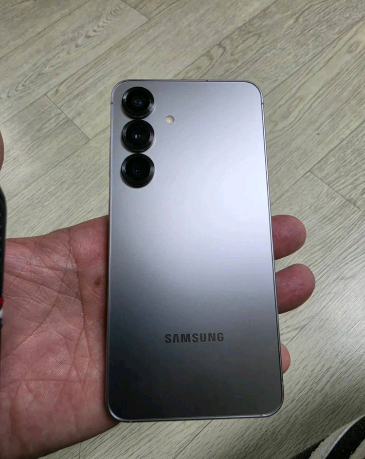 갤럭시 S25 256GB S급 케이스포함 판매합니다 이미지