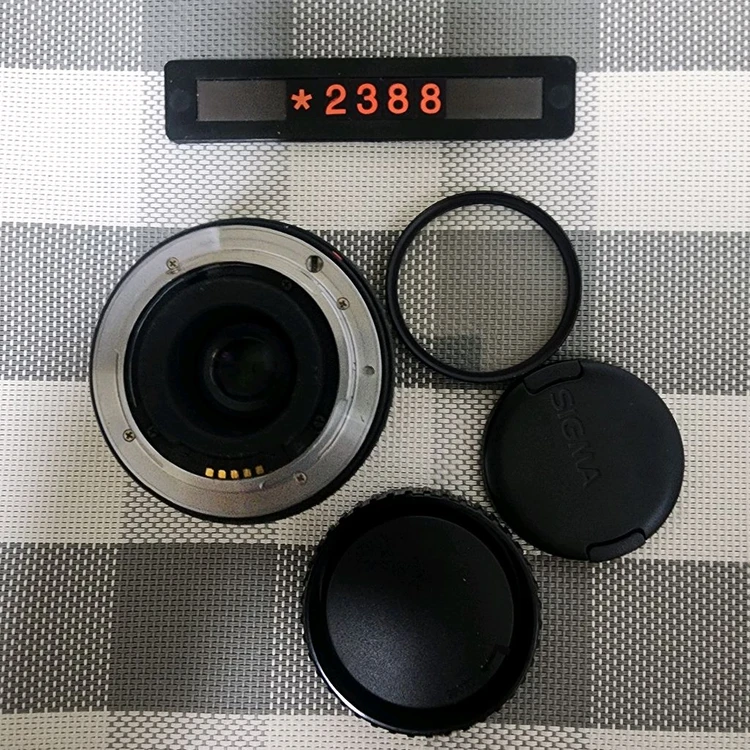 교세라 AF 마운트 교세라 35-70mm 줌렌즈 이미지