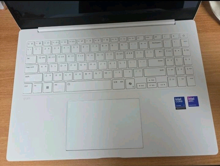 엘지 그램 프로 노트북 16Z90TP-KD7 이미지
