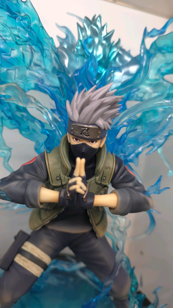 메가하우스 나루토 카카시 gem 피규어 LED버전 이미지