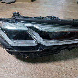 bmw g30 lci 라이트 조수석 이미지