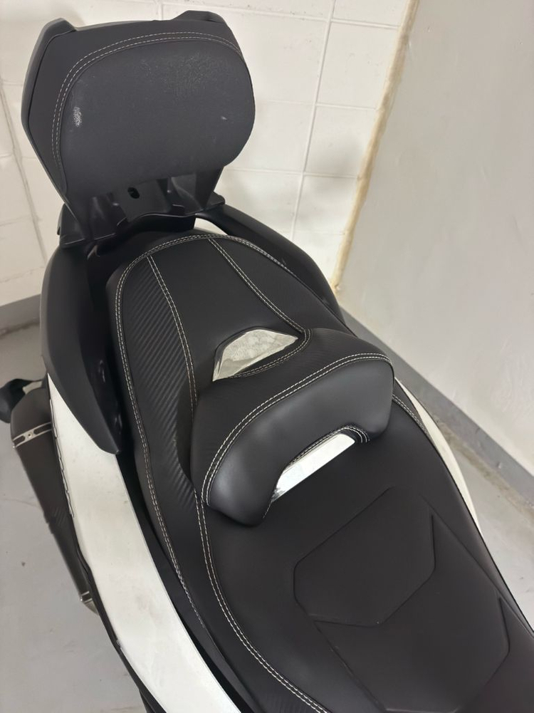 nmax125 이미지