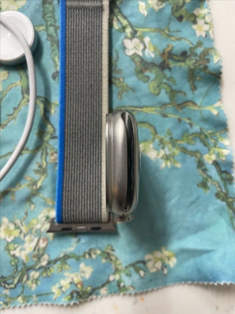 애플워치 울트라2 내추럴 S급 이미지