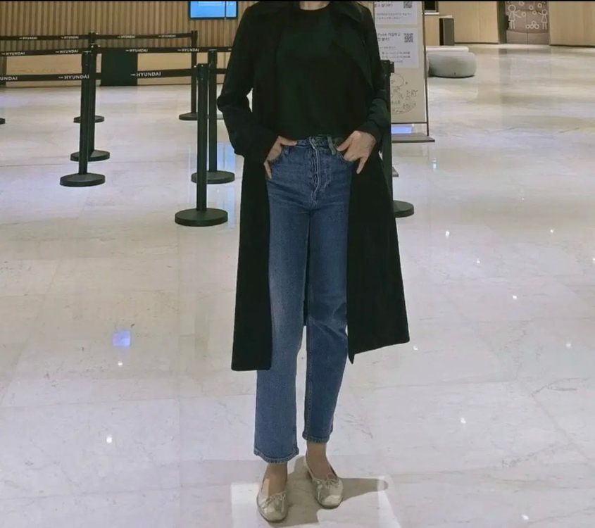 띠어리블랙트렌치코트 이미지
