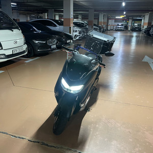 야마하 Nmax 125cc 스쿠터 이미지