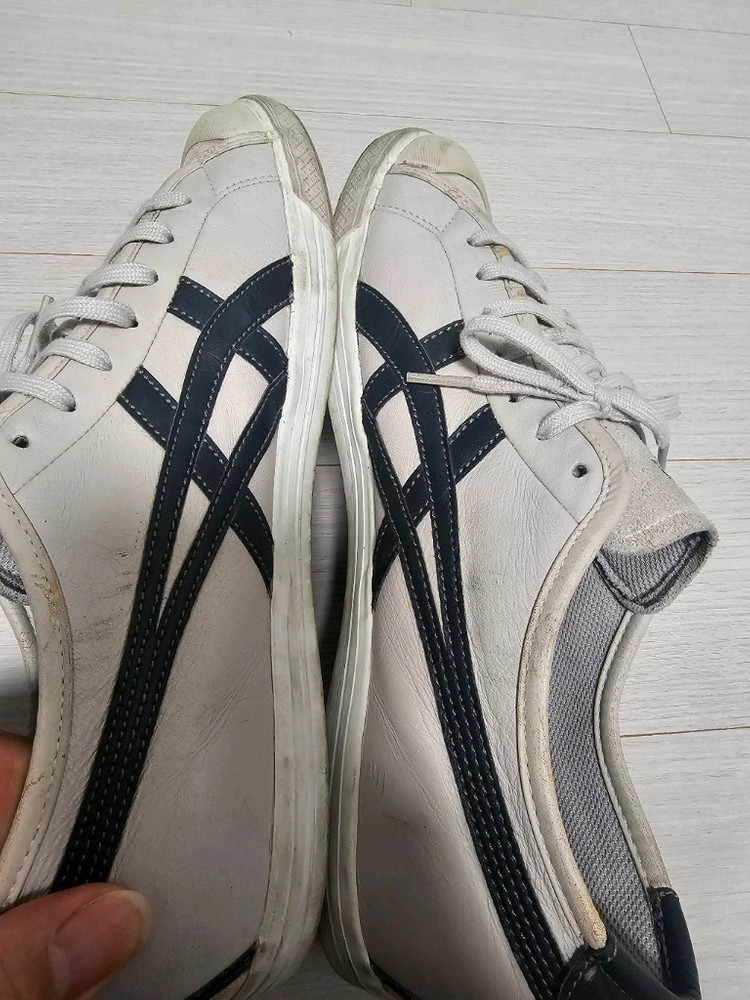 오니츠카타이거 275사이즈 이미지