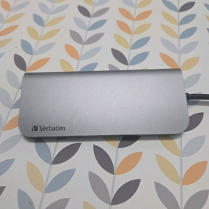 버바팀 4in1 하이브리드 SSD 버바팀 허브 120GB 판매합니다. 이미지