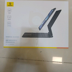 베이스어스 아이패드 프로 13인치 키보드 케이스 새상품 이미지