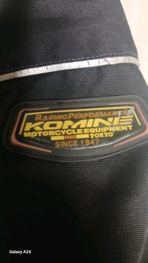 일본의 모터사이클 용품 전문 브랜드인 코미네(KOMINE)의 라이딩 자켓(L)+내피+5종 보호대오토바이 운전자를 위 이미지