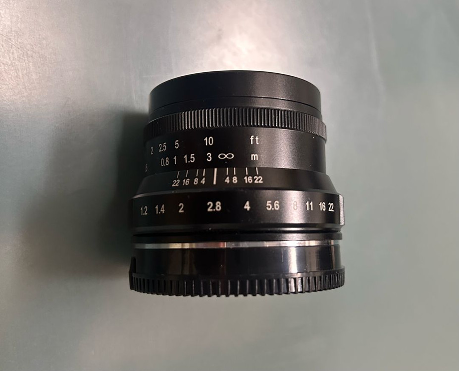소니 E마운트용 7아티산 35mm APS-C F1.2 II 수동단렌즈 이미지