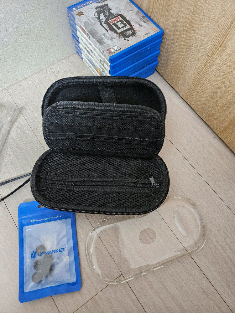 PSVITA 타이틀&악세사리 이미지