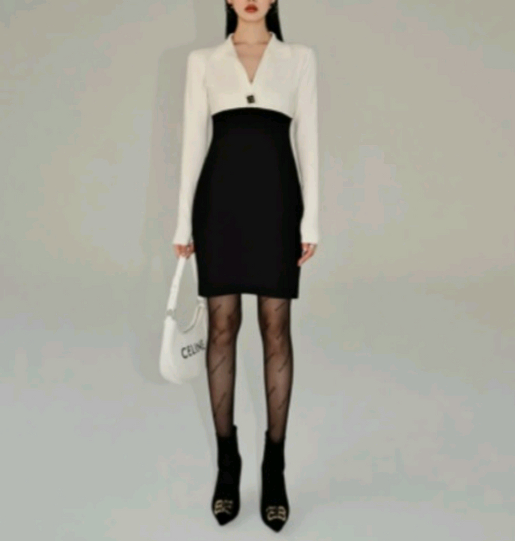 메리모드 레터링 팬던트 니트 배색 원피스 이미지