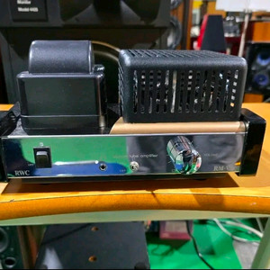 퀄리티캐스트 COCO 5i 진공관 인티앰프 민트급 이미지