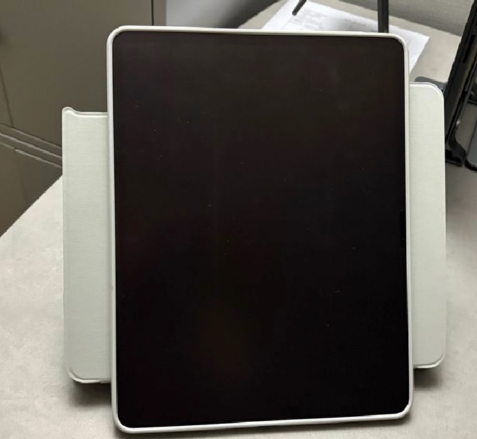 아이패드에어 13 M4 M3 M2 커버 분리 세로 거치 케이스 에어스킨 프로 원탭 이미지