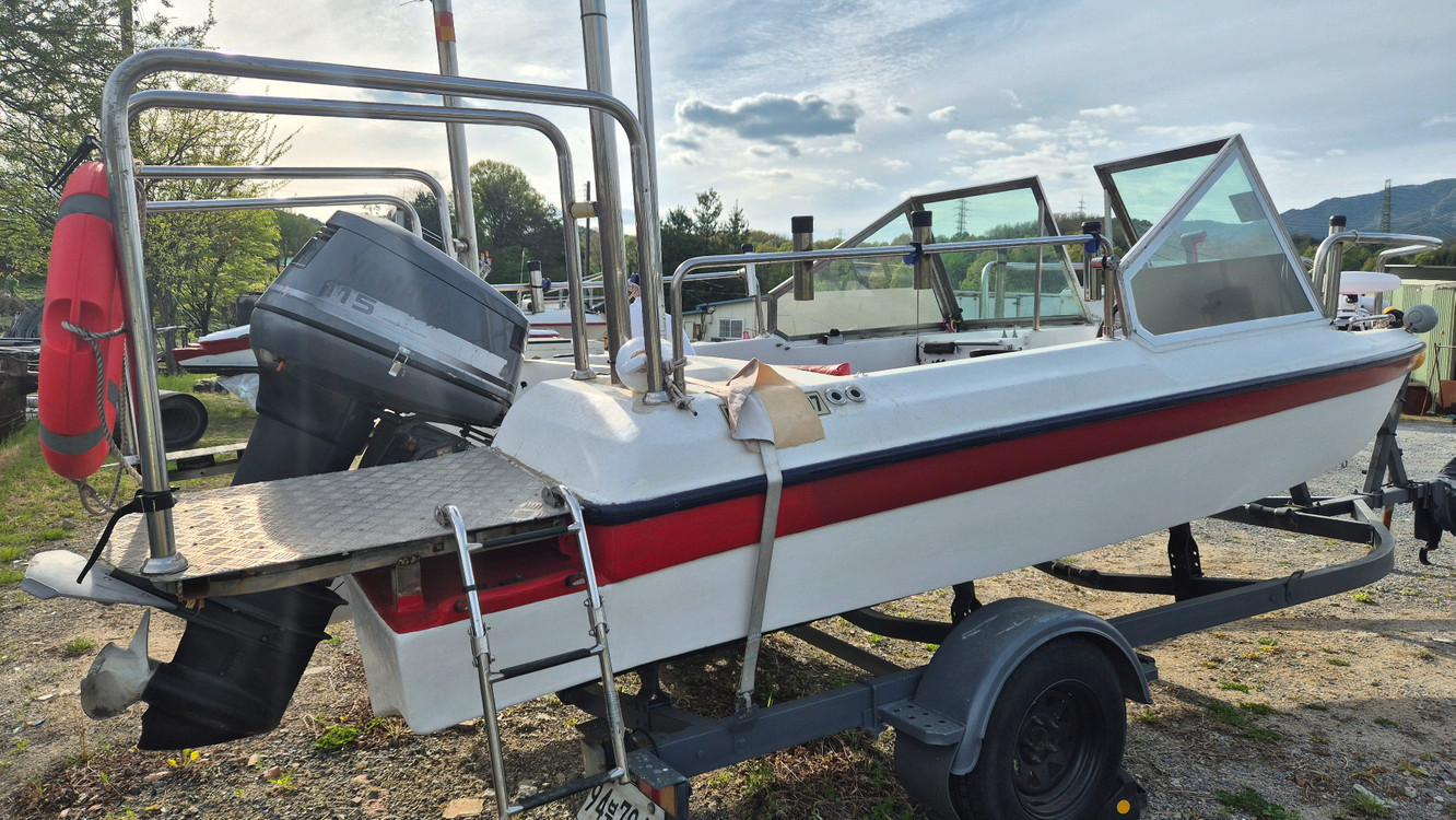 낚시보트 이미지