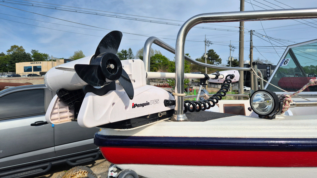 낚시보트 이미지