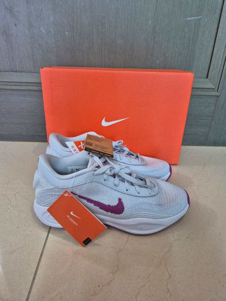 새상품(270) 나이키 G.T 허슬 아카데미 EP 이미지