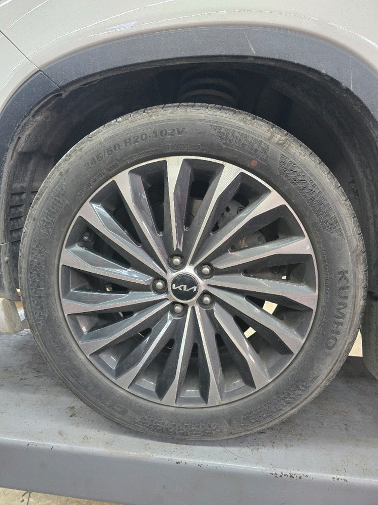 20인치 펠리세이드 순정 휠타이어 세트 팝니다. 이미지