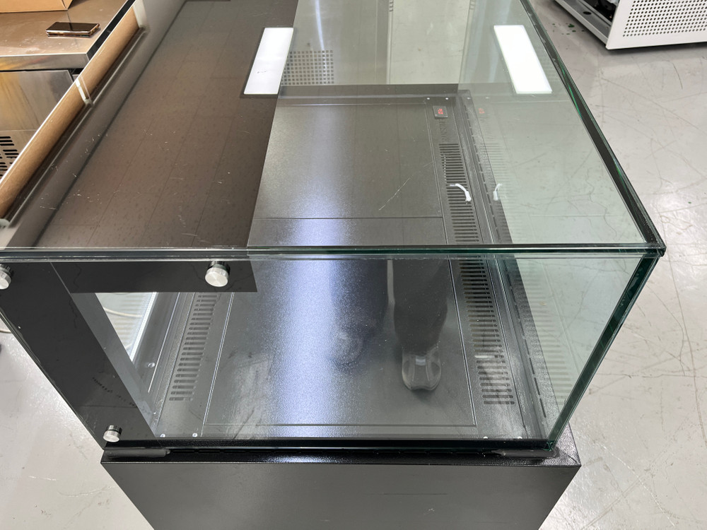 한성 쇼케이스 1단 낮은 카페 디저트 블랙 케이크진열 보관 냉장고 업소용 음료 제과 중고 이미지